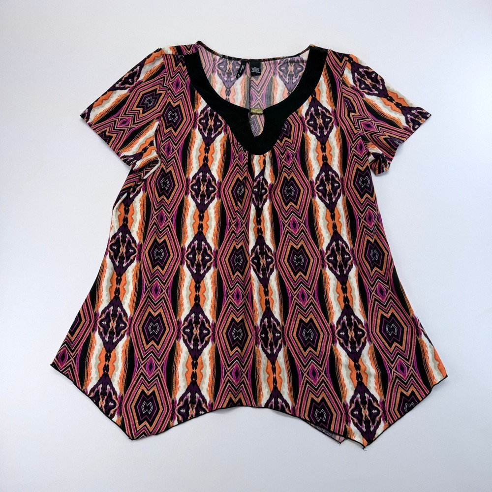 New Directions Woman 3X Tunic Top Geometric Ikat Print Sharkbite Hem Split Neck